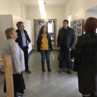 Viisu Rahvamaja, kus tutvustasid Järva Arengu Partnerite tegevusi ja algatatud kogukonna projekte tegevjuht Silva Anspal, konsultant Sille Pudel ja juhatuse esimees Aivar Tubli.